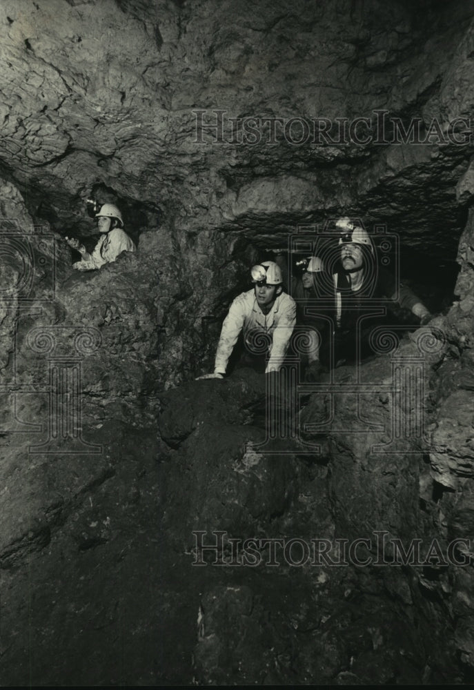 1986 Cathy Poquette, Peter Urich, Jeff Allender Roger Salick in Cave - Historic Images