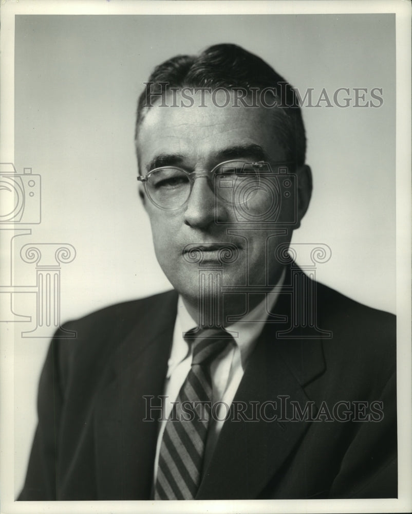 1956 Press Photo Richard H. Parke, New York Times Reporter - mjc02477 - Historic Images