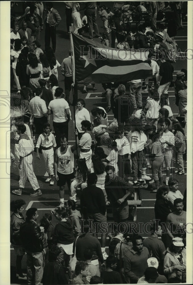 1989, Puerto Rican Parade in Milwaukee, Wisconsin - mjc02507 - Historic Images