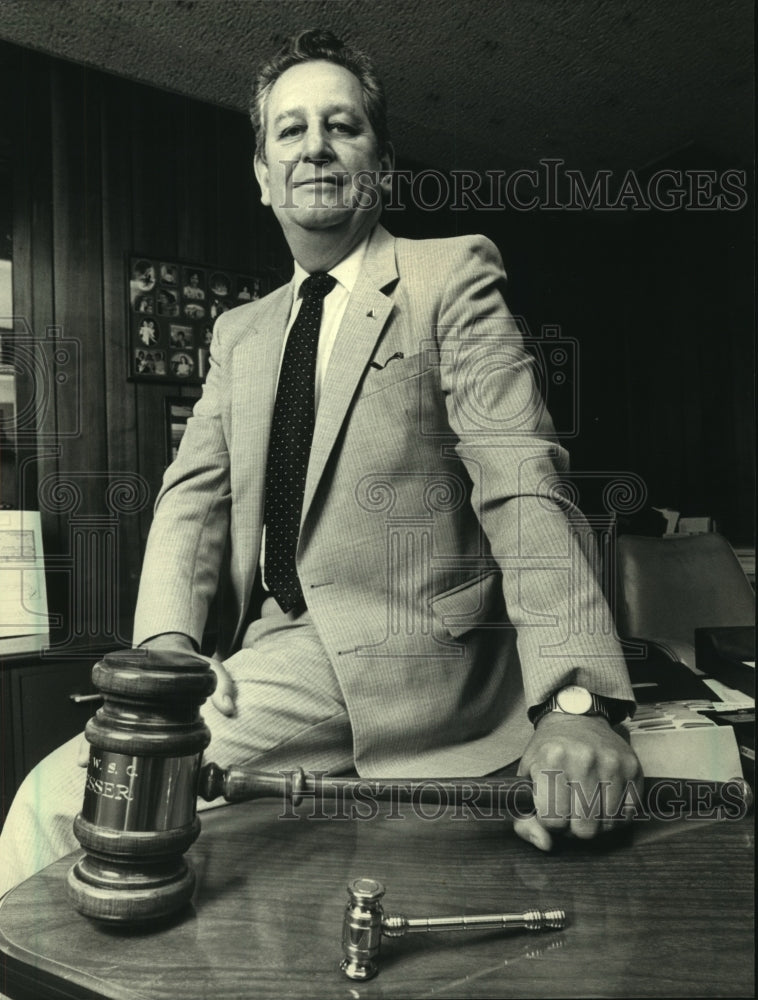 1987 Press Photo Richard Presser, president, Wisconsin Action Coalition. - Historic Images