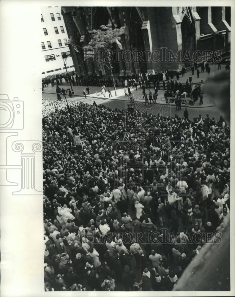 1965, Large crowd gathering outside St. Patrick&#39;s cathedral, New York - Historic Images