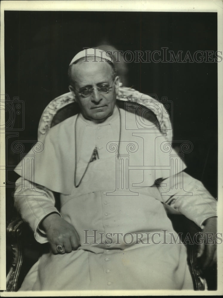 1937 Press Photo Pope Pius XI sitting in chair - mjc02671 - Historic Images