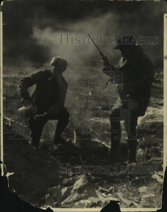 1921 Press Photo Hunters with lever action rifles and knee length boots - Historic Images
