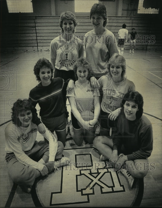 1984 Press Photo Pius XI High School girls basketball team - mjc02836 - Historic Images