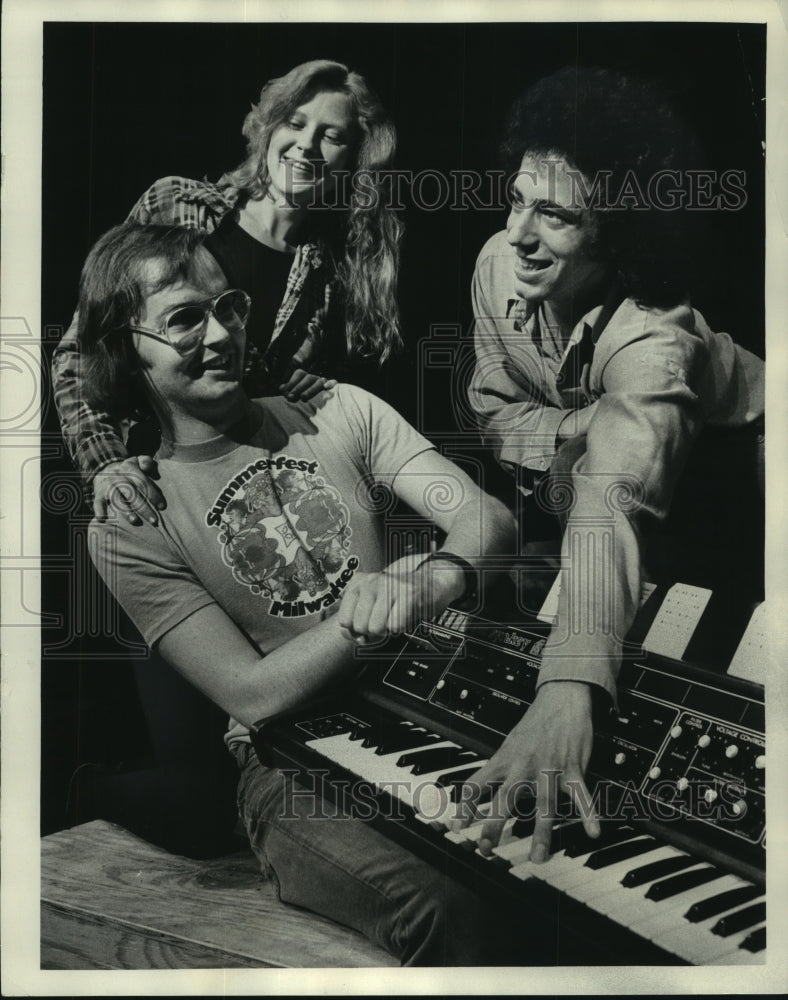 Press Photo Composer Sigmund Snopek III gets help from cast members - Historic Images