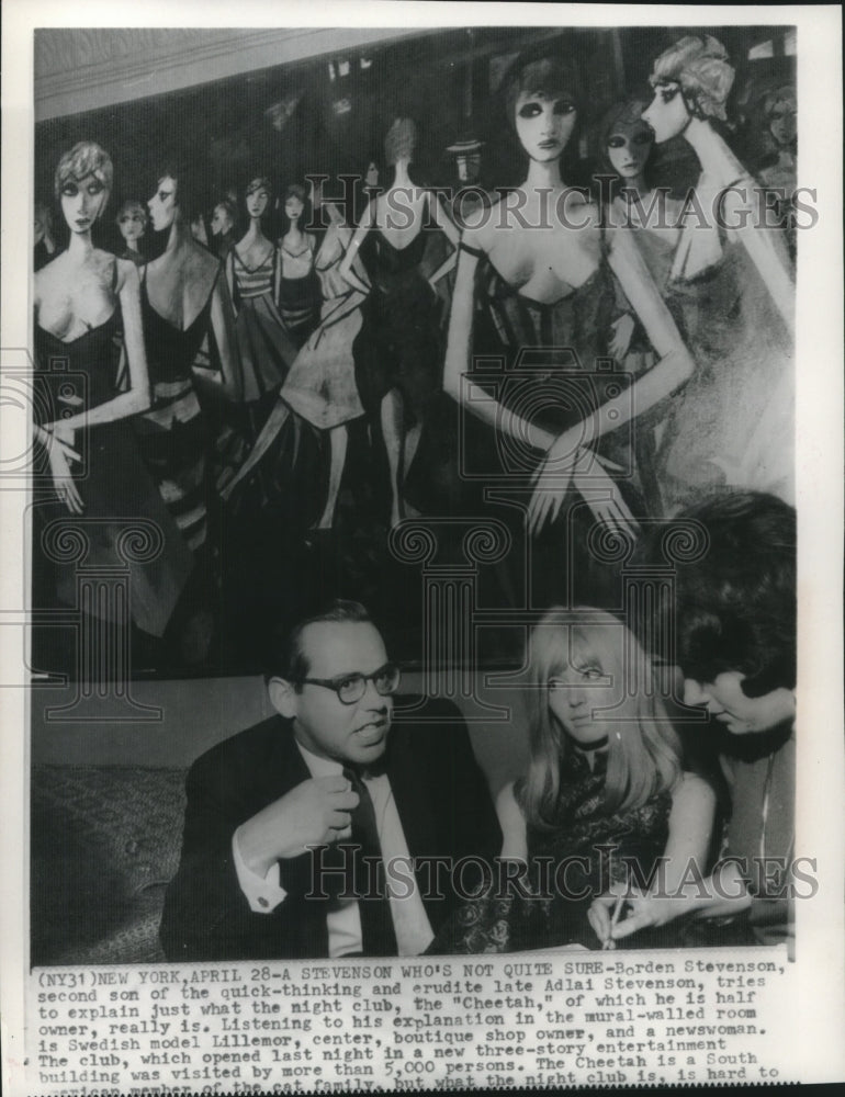 1966, Borden Stevenson with other in Cheetah Night Club New York - Historic Images