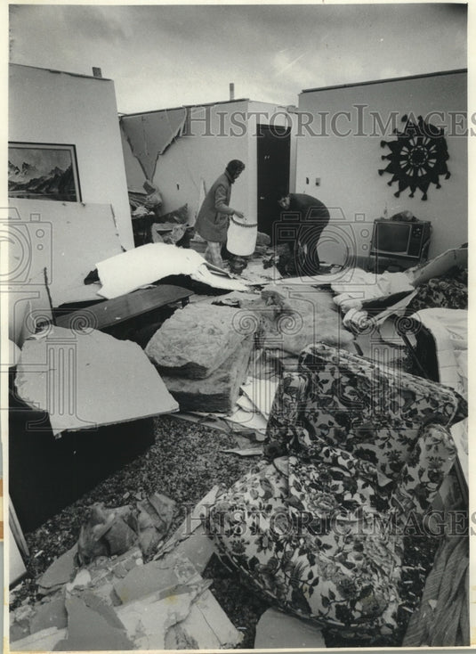 1977 Mayville Wisconsin Mr & Mrs Wellak home destroyed by tornado - Historic Images