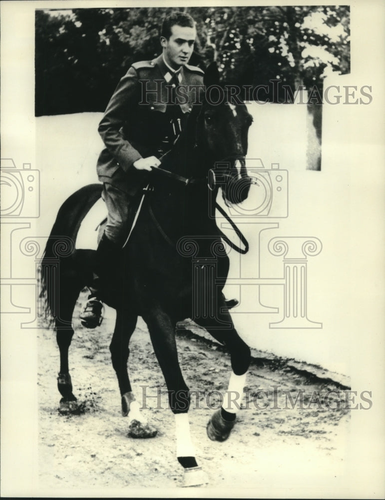 1975, Prince Juan Carlos De Borbon Y Borbon, riding a horse, Madrid - Historic Images