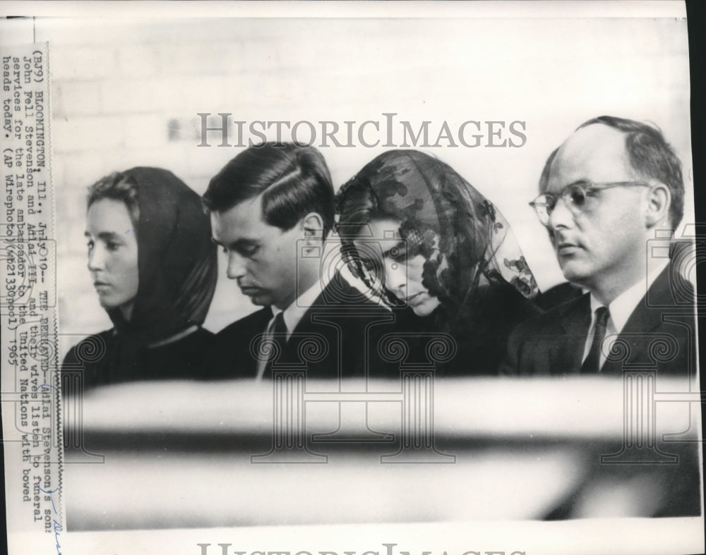 1965 Press Photo John and Adlai III Stevenson and Wives at Funeral in Illinois - Historic Images