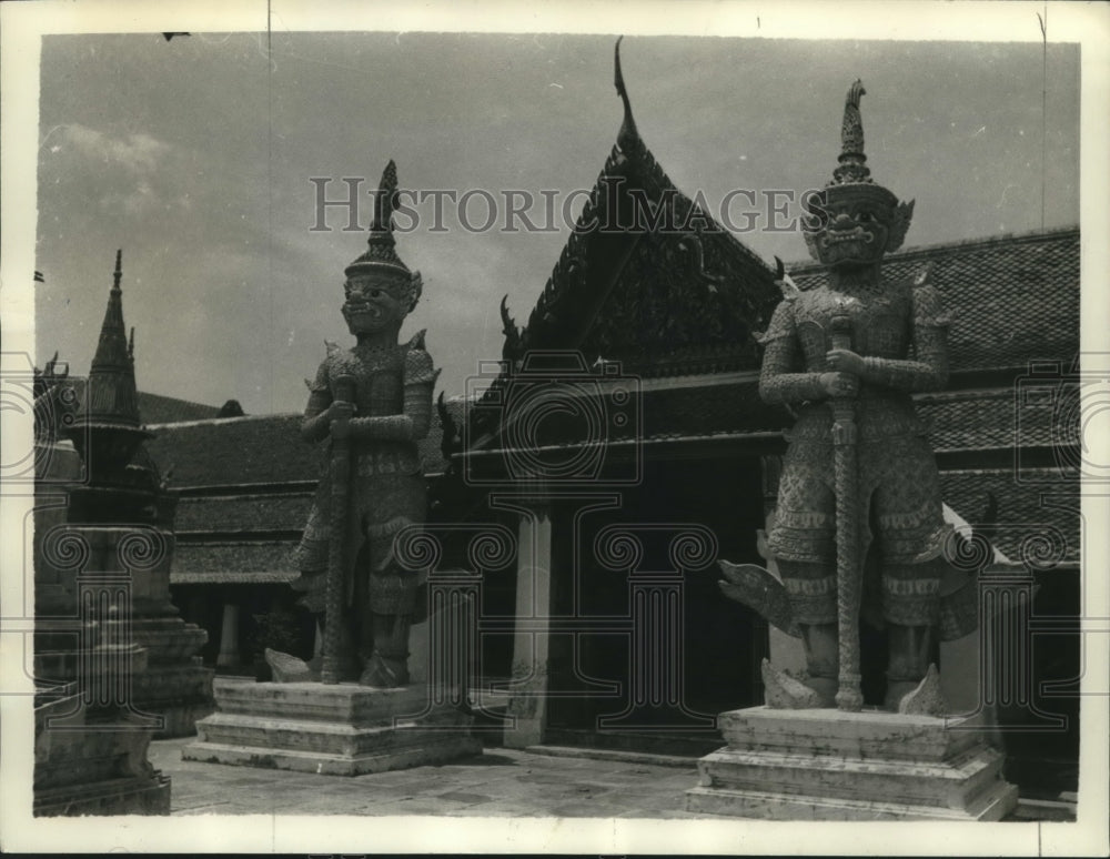 1938 Press Photo Graceful buildings of the Royal Palaces in Bangkok - mjc03115 - Historic Images