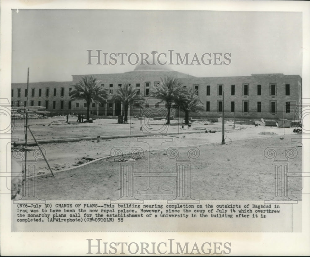 1958 Press Photo Building Nearing Completion on the Outskirts of Baghdad - Historic Images