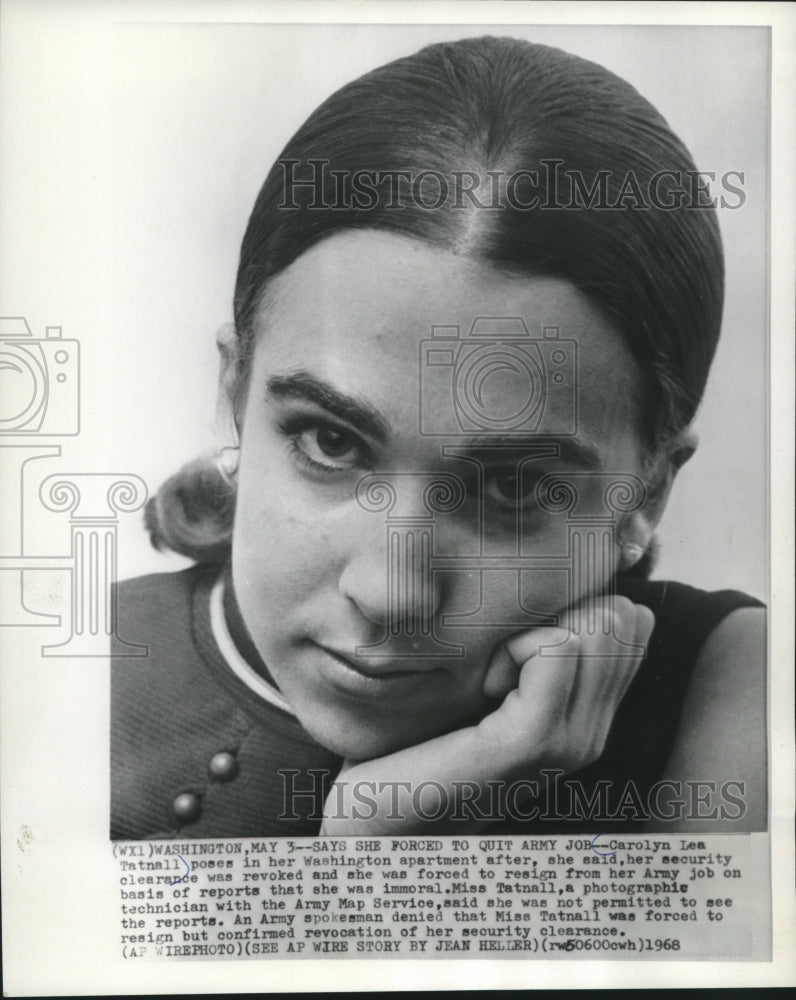 1968 Press Photo Carolyn Lea Tatnall, former Army, in her Washington apartment - Historic Images