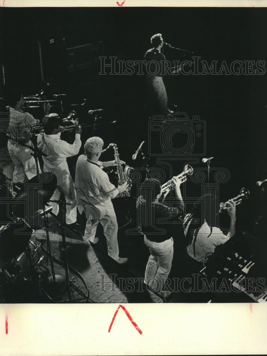 1985 Press Photo Birmingham, England Band UB40 Performing at Eagle's Club - Historic Images