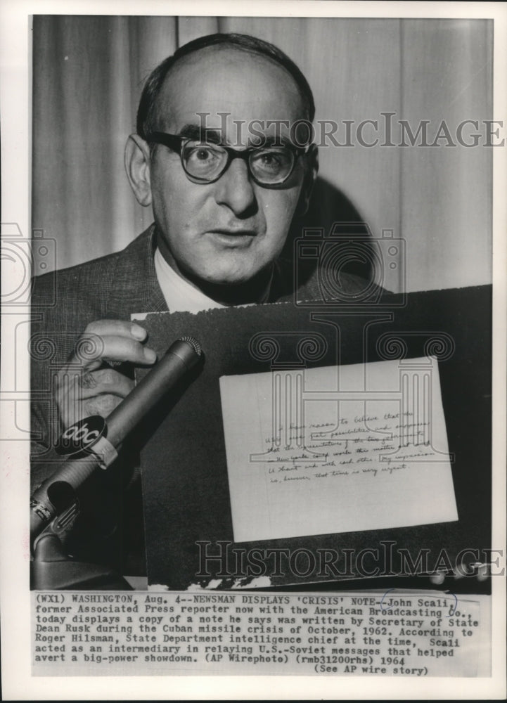 1964 Press Photo Scali displays Secretary of State Cuban Missile Crisis note - Historic Images