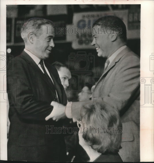 1964 Press Photo Gov. William Scranton & Edward Brook in Boston at convention - Historic Images