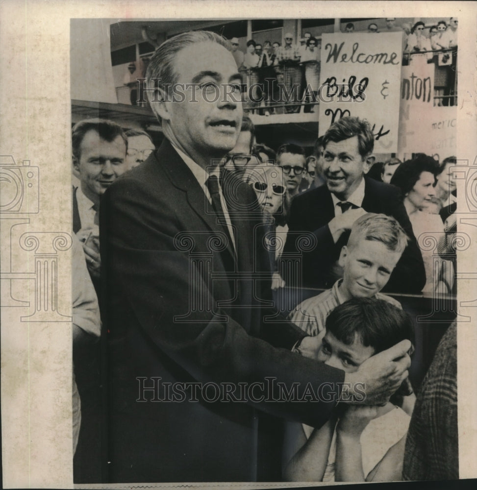 1964, Gov. William Scranton with little girl in Knoxville, Tennessee - Historic Images