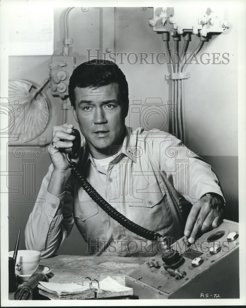 1966 Press Photo Roger Smith stars in new comedy "Mister Roberts," on NBC - Historic Images