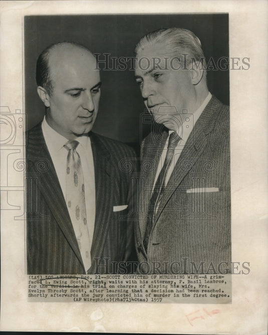 1957 Press Photo Leonard Scott waits for verdict with attorney California - Historic Images