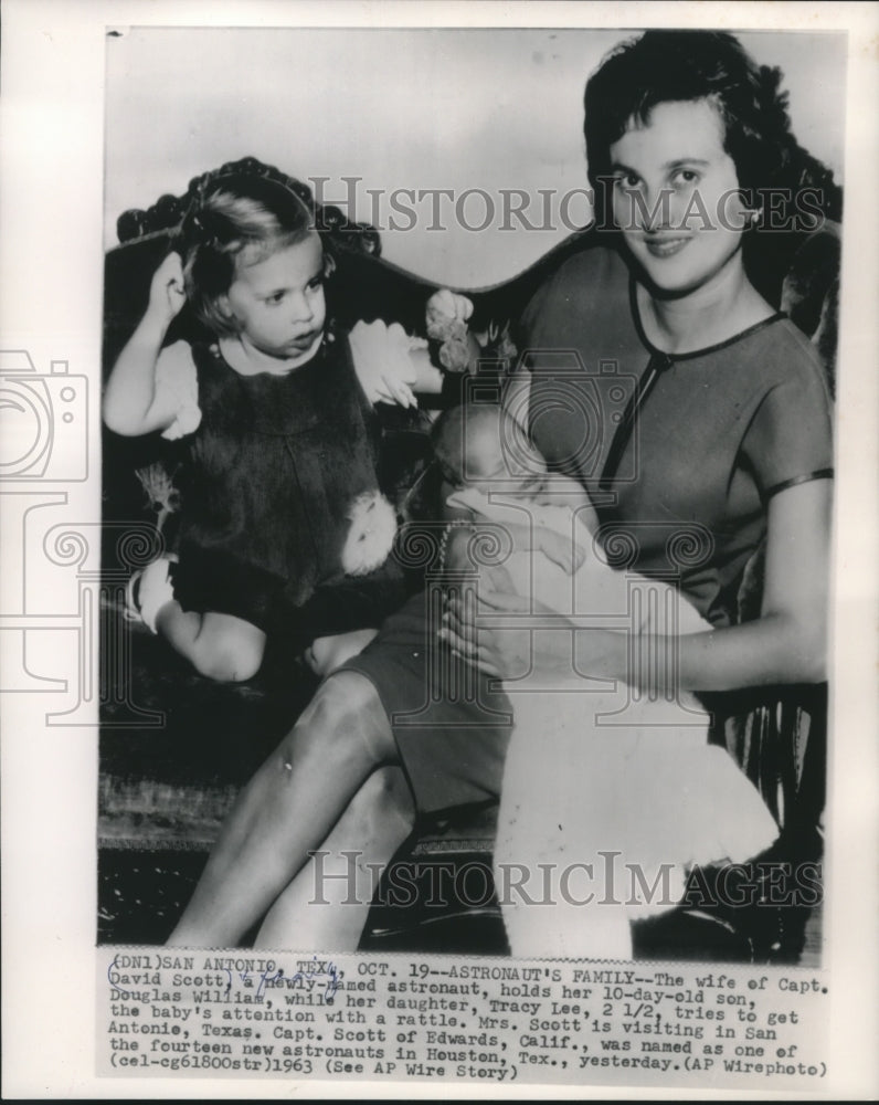 1963 Press Photo Wife and children of astronaut Captain David Scott Texas - Historic Images