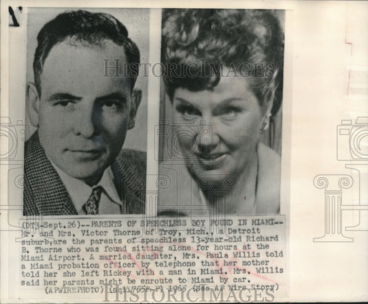 1965 Press Photo Mr. & Mrs. Victor Thorne left son alone in Miami airport - Historic Images
