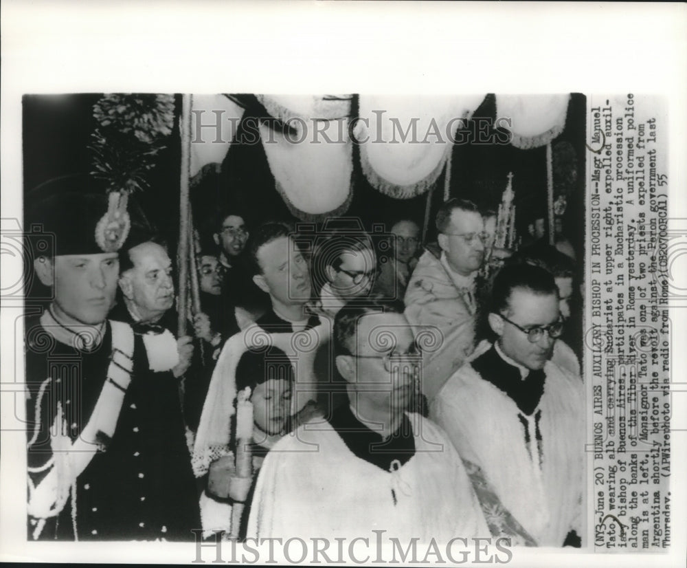 1955, Monsignor Manuel Tato and others in Rome Eucharistic procession - Historic Images