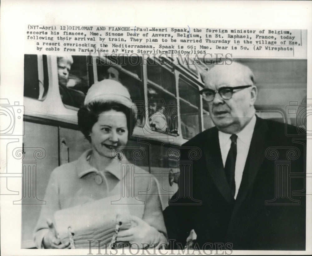 1965 Press Photo Foreign Minister Paul-Henri Spaak and Mme. Simone Dear, Belgium - Historic Images