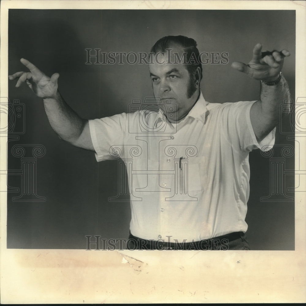 1971 Press Photo Jack Strawbridge, Head of Arion Club, Milwaukee - mjc04109-Historic Images