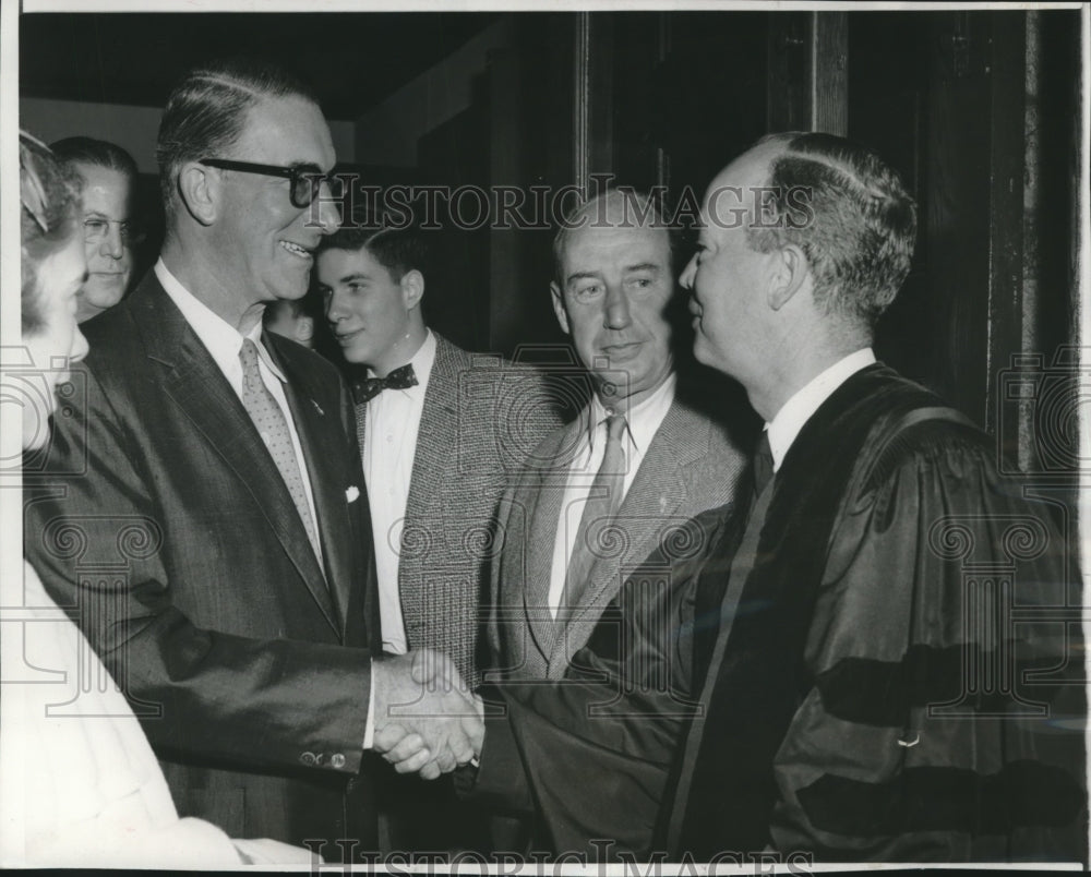 1956, Adlai Stevenson, Sen. Estes Kefauver greet Rev. Robert Gardner - Historic Images