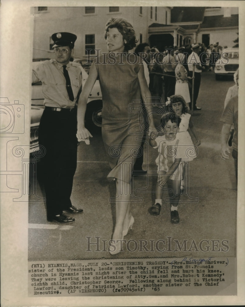 1963 Press Photo Eunice Shriver Leads Timothy From St. Francis Church in Hyannis - Historic Images