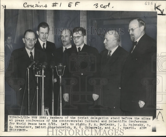 1949 Press Photo Soviet delegation at the Cultural and Scientific Conference - Historic Images