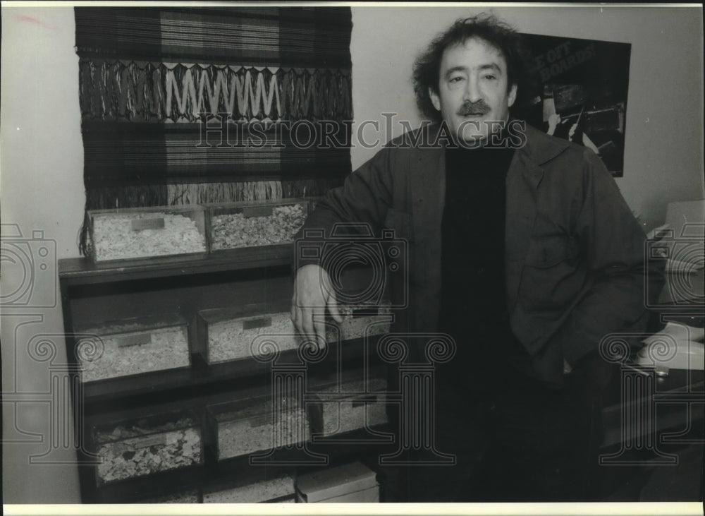1989, Mitch Snyder with cremated remains of homeless, Washington D.C. - Historic Images