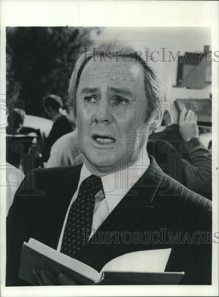 1972 Press Photo Van Johnson, Guest Starring on Movie &quot;Call Her Mom&quot; - mjc04909 - Historic Images