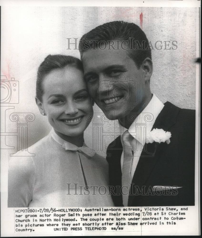 1956 Press Photo Victoria Shaw and Roger Smith get married in Hollywood - Historic Images