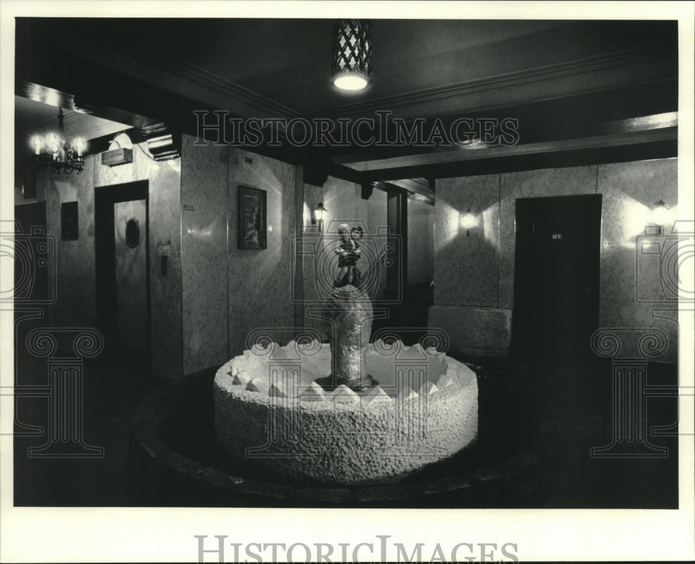 1984 Press Photo The lobby of the Hotel Sydney - mjc05147 - Historic Images