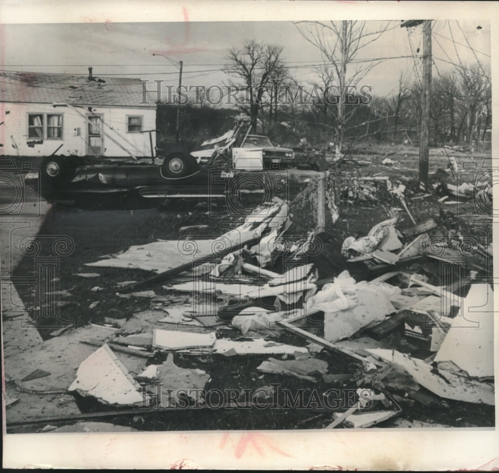 1965 Press Photo Debris strewn about after tornado in Preston Heights, Illinois - Historic Images