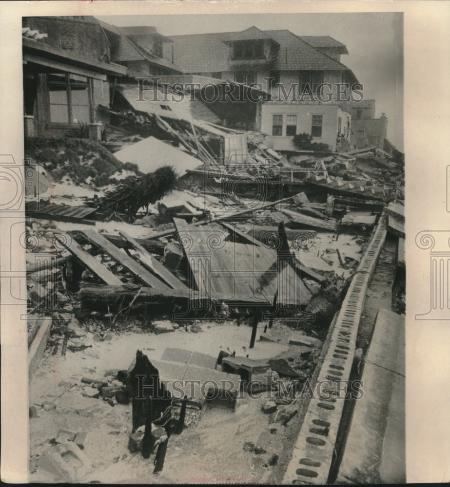 1964 Press Photo Wreckage of a hotel from hurricane Dora in Atlantic Beach - Historic Images
