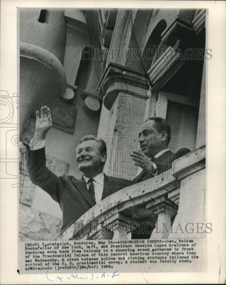 1969 Press Photo Governor Nelson Rockefeller and President Arellano in Honduras - Historic Images
