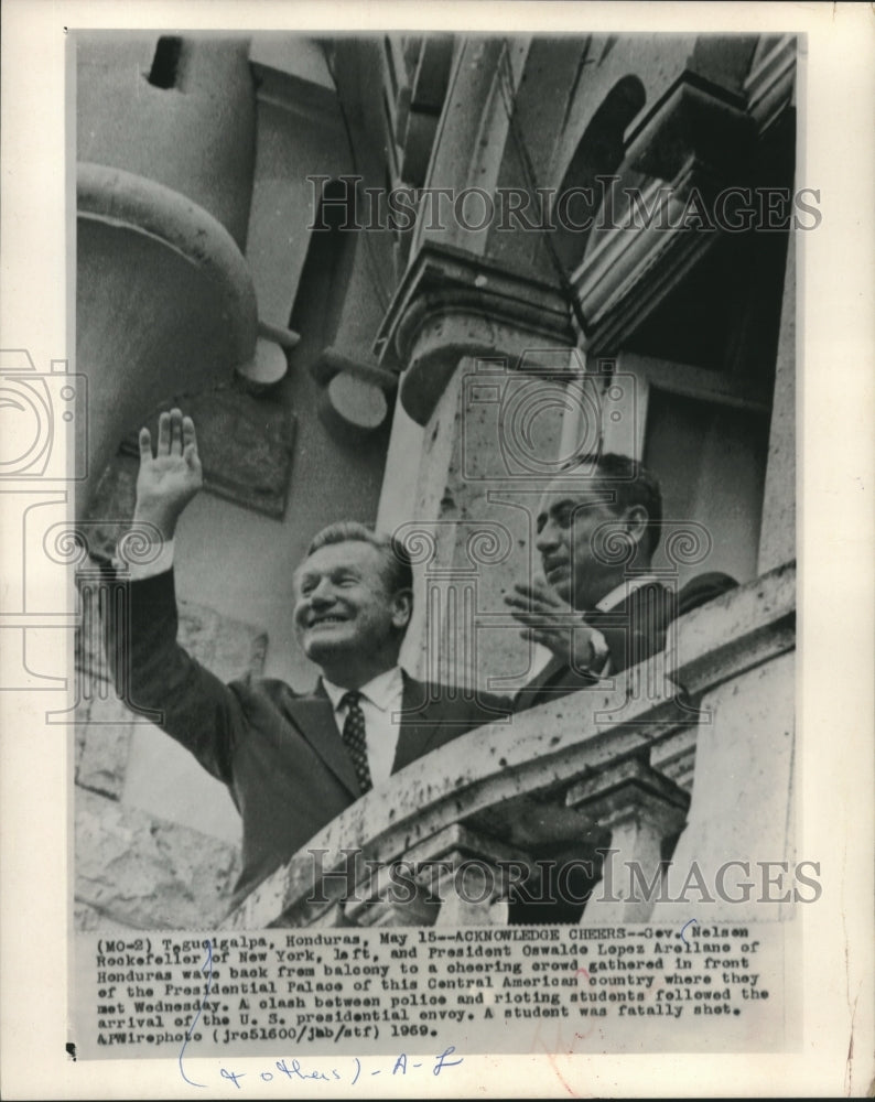 1969 Press Photo Governor Nelson Rockefeller and President Arellano in Honduras - Historic Images