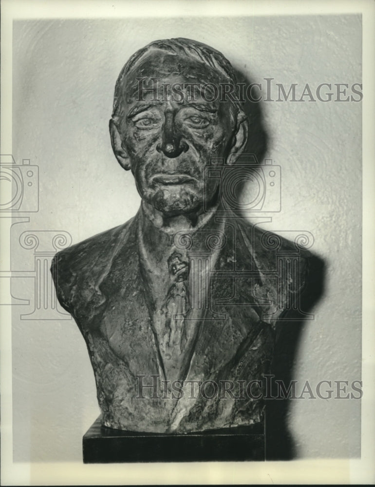 1936 Press Photo Bust of Melville E. Stone in New York by Frances Savage - Historic Images