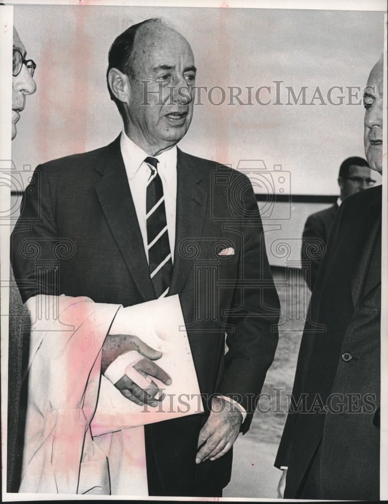 1964 Press Photo Adlai E. Stevenson, United Nations ambassador, in Illinois- Historic Images