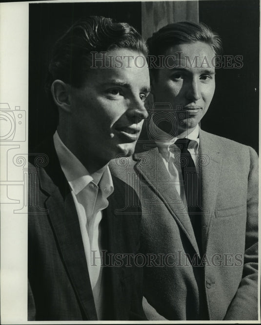1965, David & Steve Stevens sons of Brook Stevens Wisconsin - Historic Images