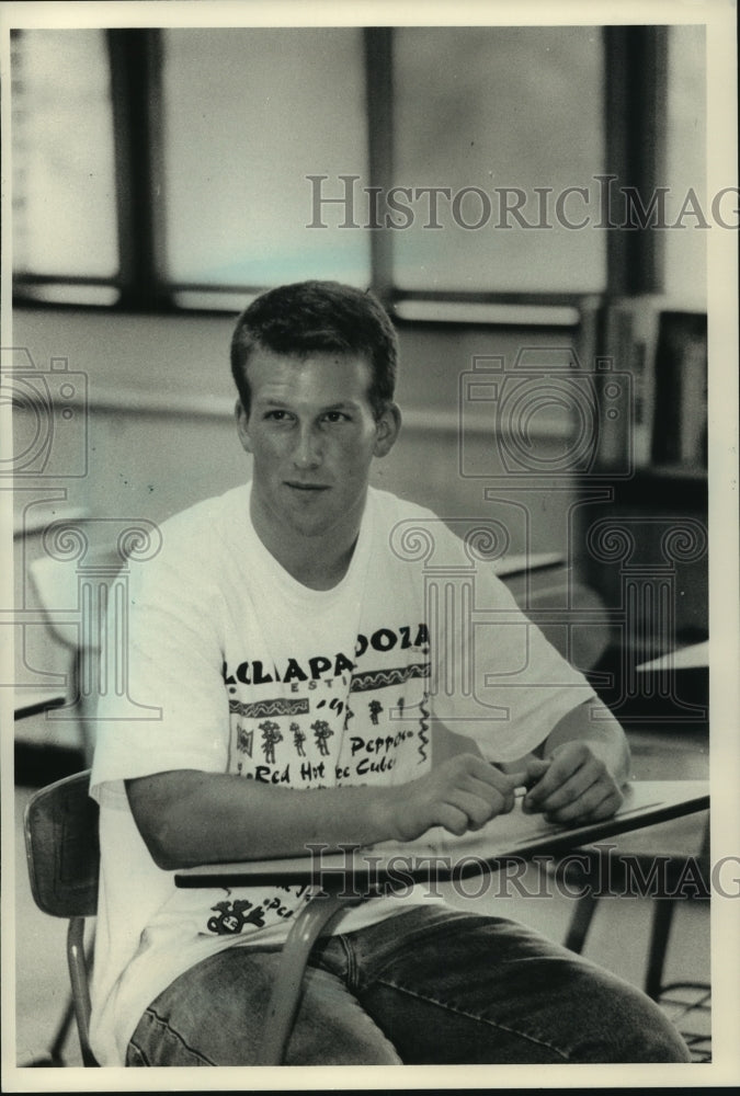 1992, Teenager Dave Legler - mjc05973 - Historic Images