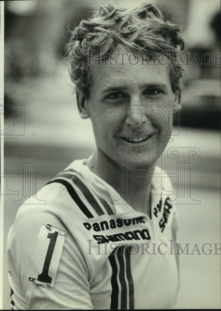 1981 Press Photo Cyclist Dale Stetina After He Won the Race in Milwaukee - Historic Images