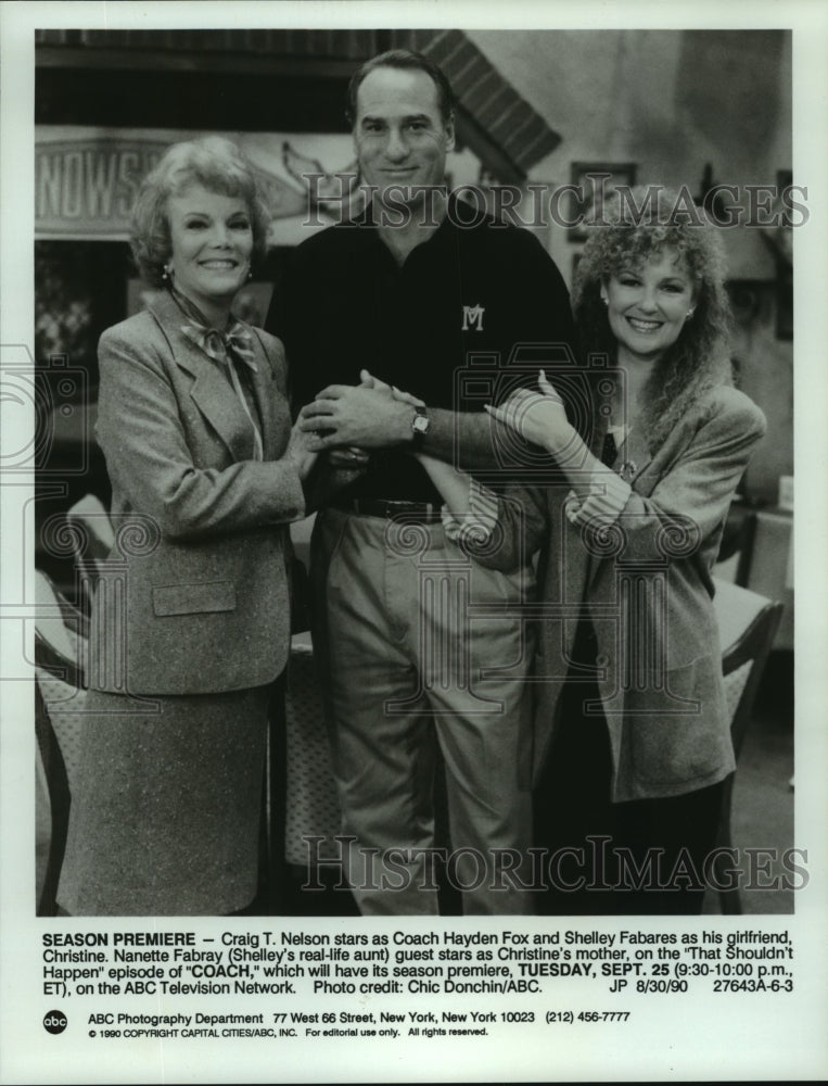 1990 Press Photo Stars Of "That Shouldn't Happen" During "Coach" Episode - Historic Images