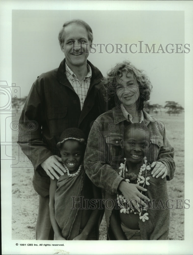 1991 Jennifer Grey with others in Eyes of a Witness - Historic Images
