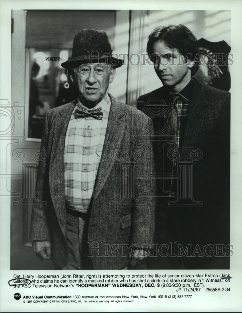 1987 Jack Gilford, John Ritter, on set of Hooperman - Historic Images