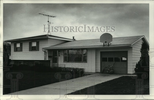 1971, Kenneth M. Plaisted home in New Holstein, Wisconsin - mjc06679 - Historic Images