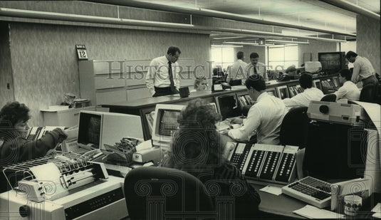 1988 Employees at Blunt Ellis & Loewi in Milwaukee, Wisconsin - Historic Images
