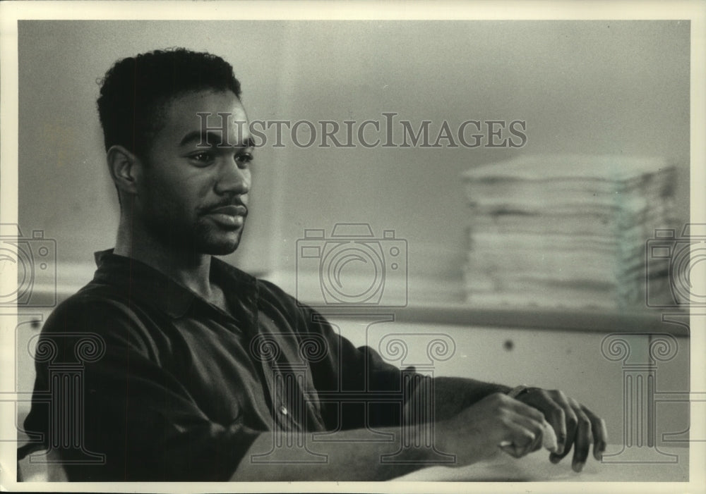 1992, Torence Oglesby politicians don&#39;t feel young voters important - Historic Images