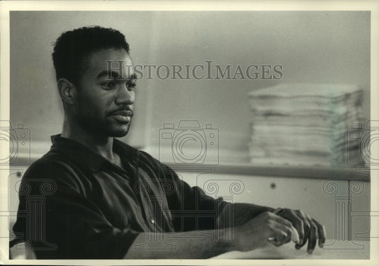 1992, Torence Oglesby politicians don't feel young voters important - Historic Images